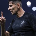 Libertadores e Supercopa pesam para Angileri querer ficar