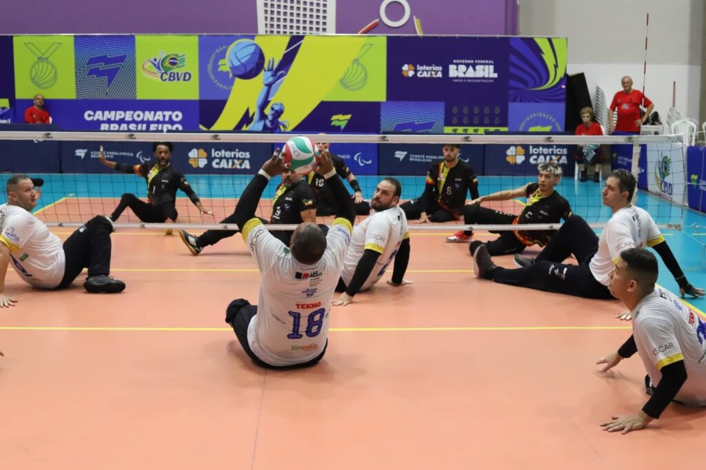 Equipe apoiada pela Lei Paulista de Incentivo ao Esporte estreia no Estadual de Vôlei Sentado