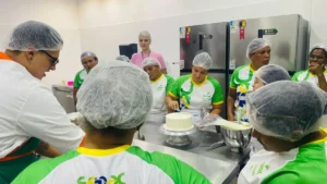 Cuiabá oferece cursos gratuitos para mulheres em panificação, beleza e tecnologia