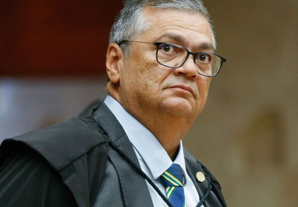 Dino dá 90 dias para União fazer avaliação de regras de atuação da CVM